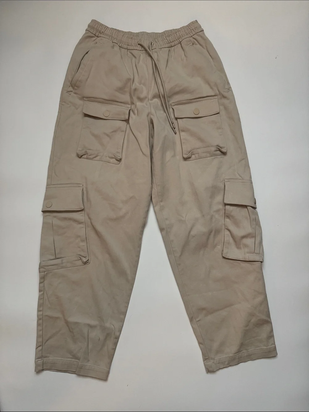 ALO Yoga Neutral Beige Cargo Pants